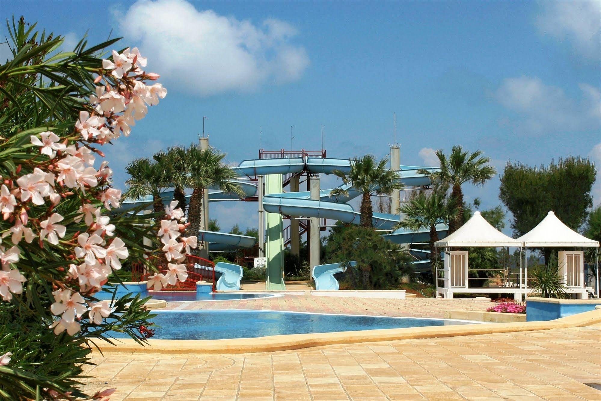 Camping Villaggio Lamaforca Torre Santa Sabina Bagian luar foto