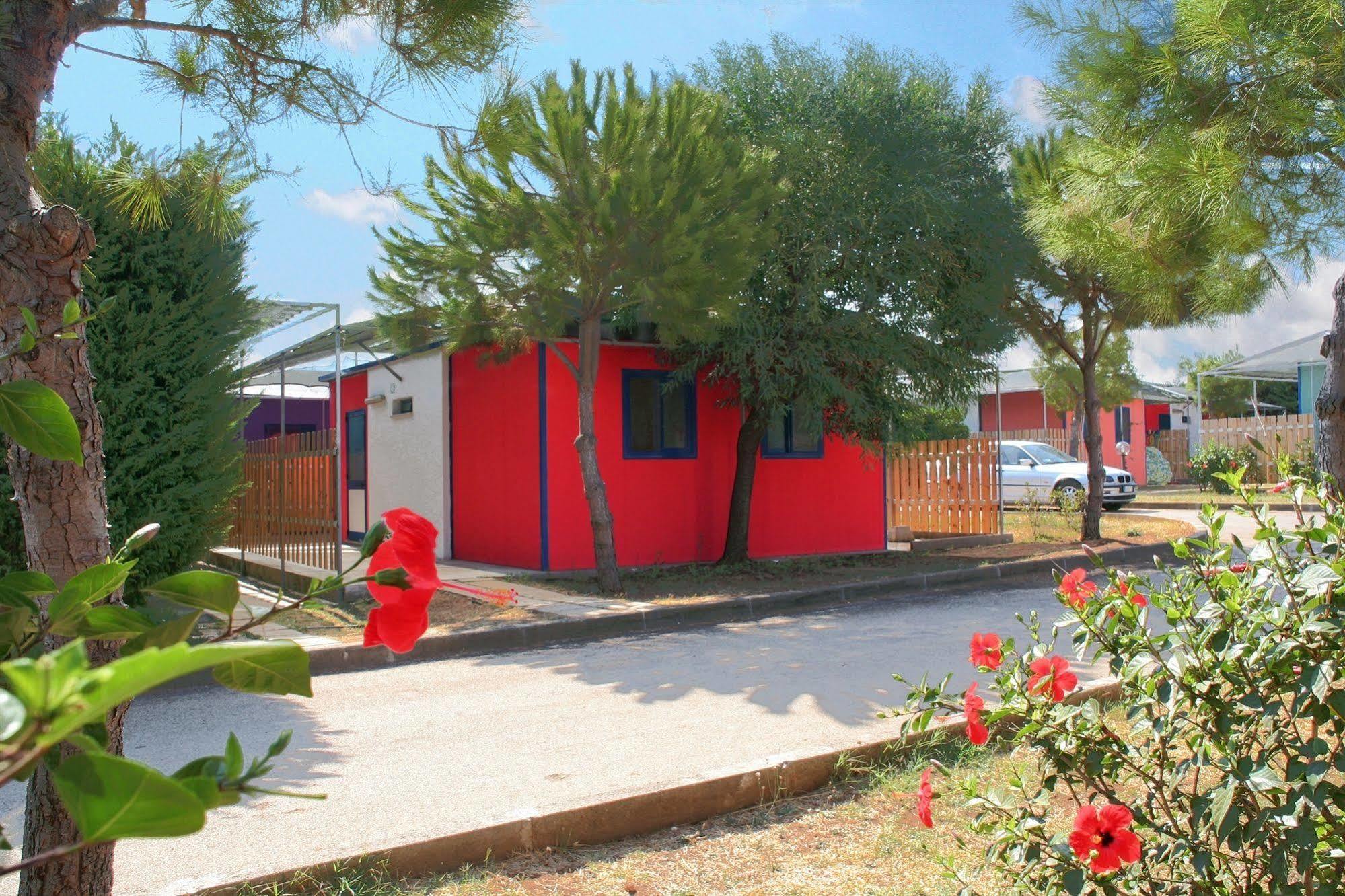 Camping Villaggio Lamaforca Torre Santa Sabina Bagian luar foto