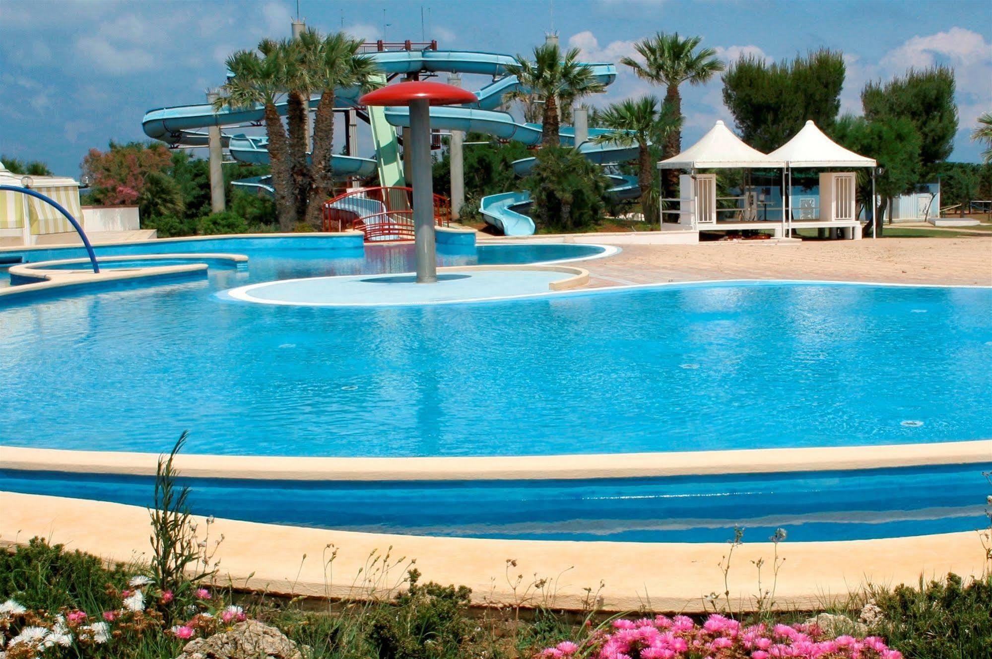 Camping Villaggio Lamaforca Torre Santa Sabina Bagian luar foto